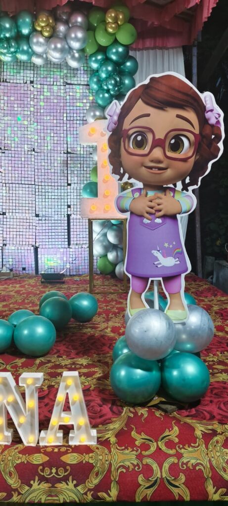 Hot balloon decoration for 1st child birthday